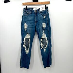 Hollister Curvy High-Rise Distressed Mom Jean - 26 - New with tags